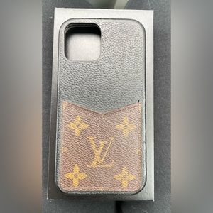 iPhone 12/12 pro Louis Vuitton case